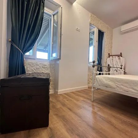 بيت للعطل Liotrivi Sidárion