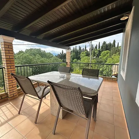 Liotrivi Hébergement de vacances Sidárion